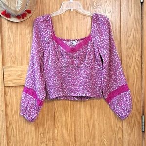 American Eagle floral blouse